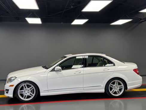 Used 2013 Mercedes-Benz C 250 Sedan image 4