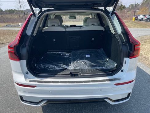 New 2026 Volvo XC60 B5 Ultra w/ Protection Package Premier AWD/4WD image 7