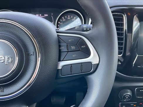 Used 2021 Jeep Compass Latitude image 23