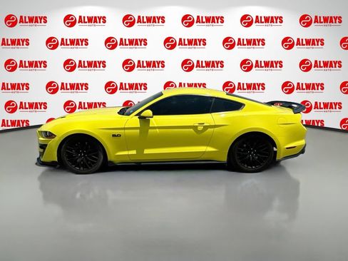 Used 2021 Ford Mustang GT Premium w/ GT Performance Package RWD image 9