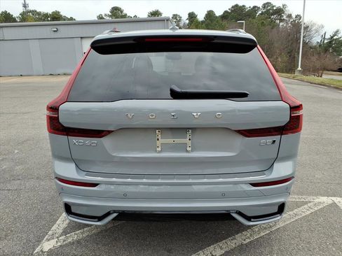 New 2026 Volvo XC60 B5 Plus w/ Protection Package Premier image 4