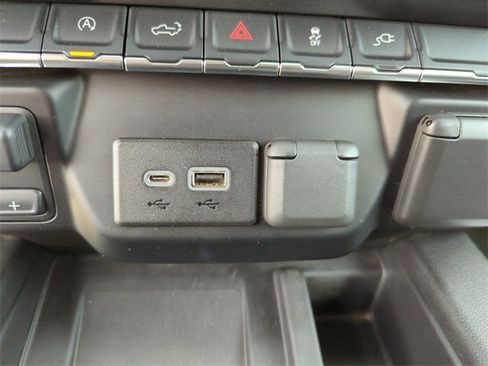 Used 2019 GMC Sierra 1500 SLT w/ SLT Premium Package image 31