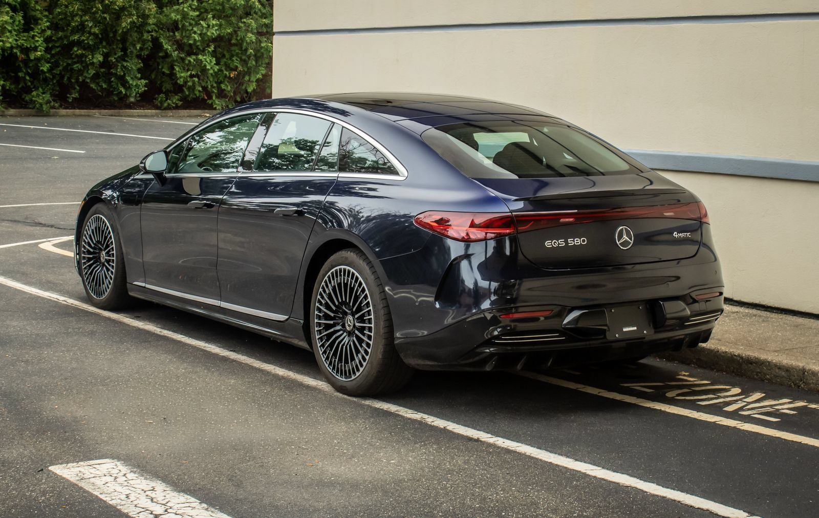 Used 2023 Mercedes-Benz EQS 580 4MATIC Sedan image 5
