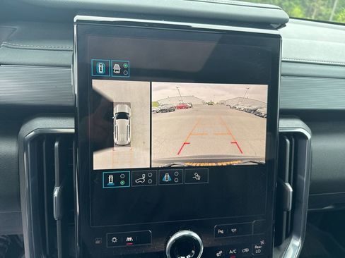 Used 2024 GMC Acadia AT4 w/ Super Cruise Package AWD/4WD image 16