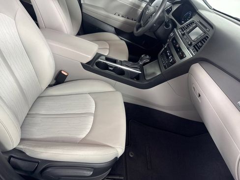 Used 2016 Hyundai Sonata SE image 24