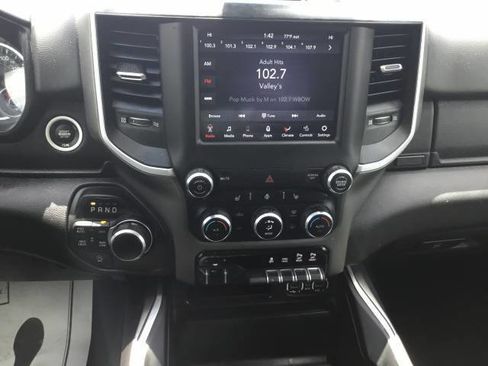 Used 2020 RAM 1500 Big Horn AWD/4WD image 17