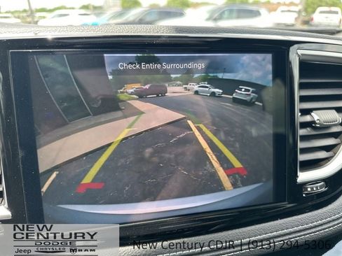 New 2026 Chrysler Pacifica Limited w/ Uconnect Theater Family Group AWD/4WD image 42