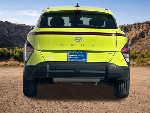 Certified 2025 Hyundai Kona SE AWD/4WD image 4