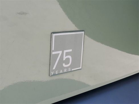 Used 2023 Land Rover Defender 110 75th Limited Edition image 10