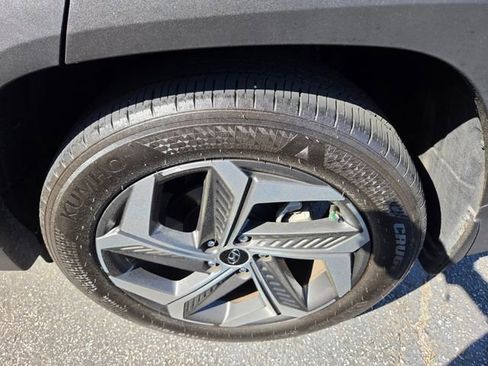 Used 2023 Hyundai Tucson Limited w/ Cargo Package image 9