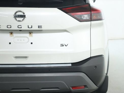 Used 2021 Nissan Rogue SV w/ Premium Package FWD image 46