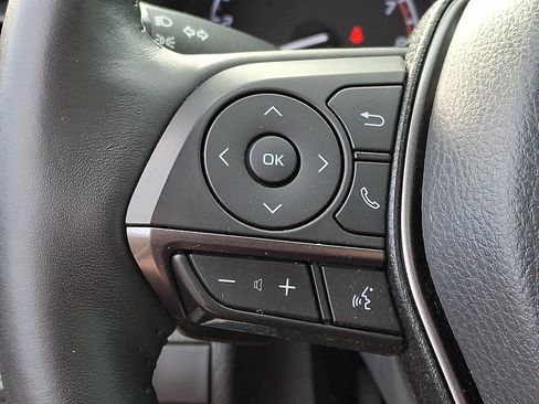 Used 2023 Toyota Camry SE w/ Cold Weather Package FWD image 25