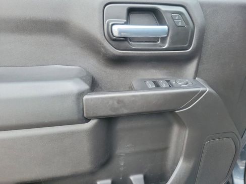 Used 2020 Chevrolet Silverado 1500 Custom w/ Custom Value Package image 24