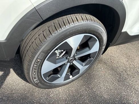 New 2026 Volvo XC40 B5 Plus w/ Protection Package Premier image 15