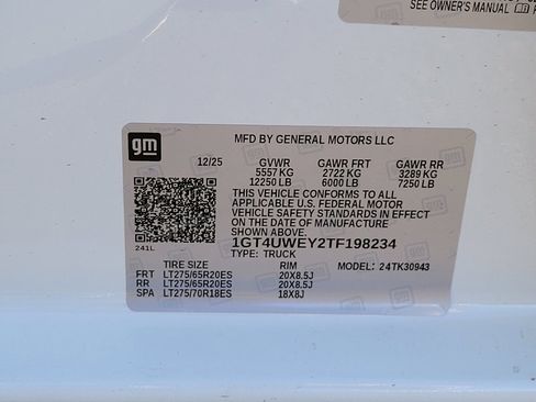 New 2026 GMC Sierra 3500 Denali w/ Denali Reserve Package image 14