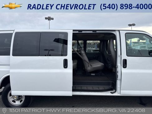Certified 2024 Chevrolet Express 3500 LT w/ LT Preferred Equipment Group image 10