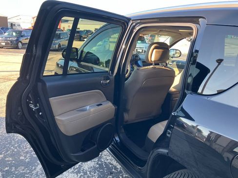 Used 2015 Jeep Compass High Altitude AWD/4WD image 11