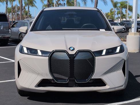 Used 2026 BMW iX xDrive45 image 3