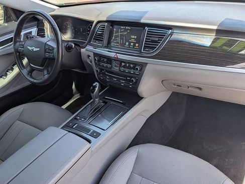 Used 2017 Genesis G80 3.8 RWD image 12