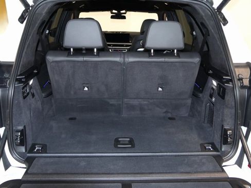 Used 2024 BMW X7 M60i image 79