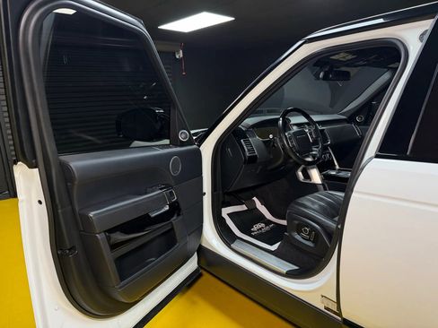 Used 2016 Land Rover Range Rover HSE image 36