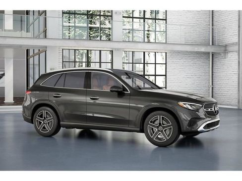 Used 2026 Mercedes-Benz GLC 300 4MATIC image 13