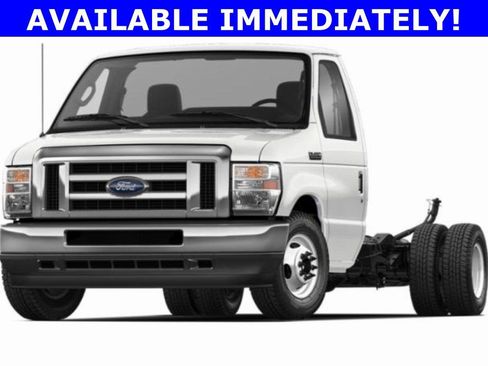 New 2026 Ford E-450 and Econoline 450 Super Duty w/ Power Equipment Group image 34