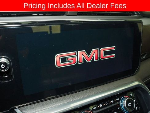 Used 2023 GMC Sierra 1500 Denali w/ Denali Reserve Package AWD/4WD image 14