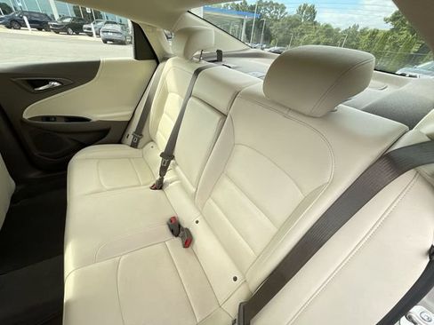 Used 2024 Chevrolet Malibu LT FWD image 17