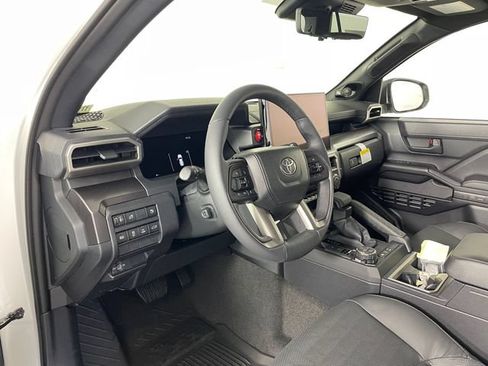 New 2026 Toyota 4Runner TRD Off-Road Premium AWD/4WD image 2