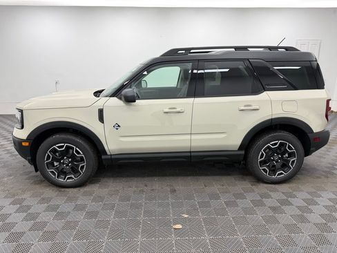 New 2025 Ford Bronco Sport Outer Banks image 11