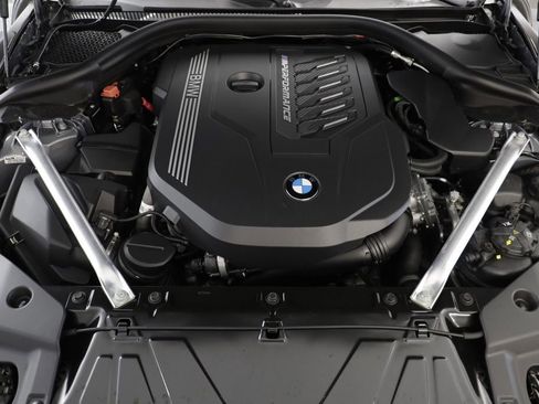 Certified 2025 BMW Z4 M40i w/ Shadowloine Package RWD image 21