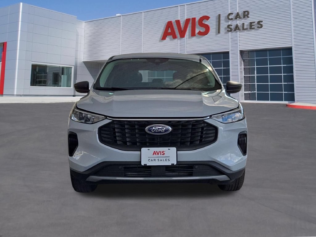 Used 2025 Ford Escape Active AWD/4WD image 2