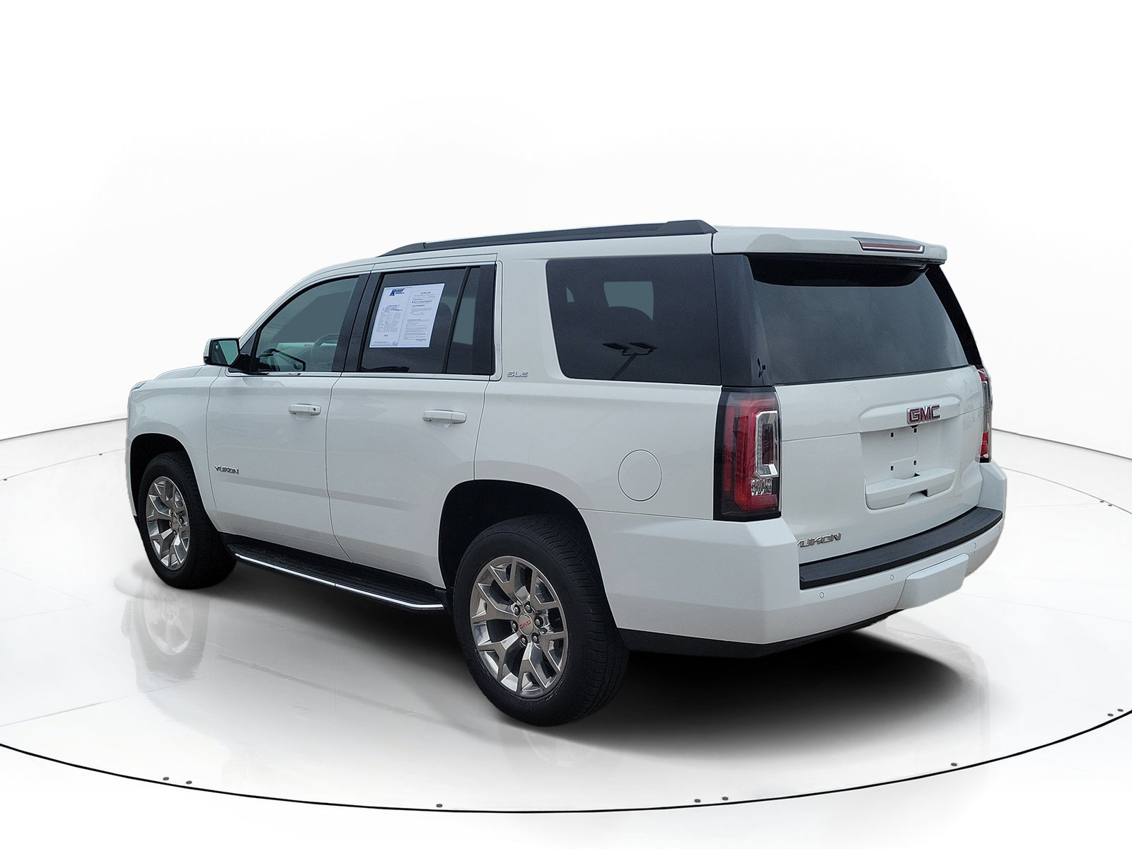 Used 2017 GMC Yukon SLE w/ HD Trailering Package AWD/4WD image 4