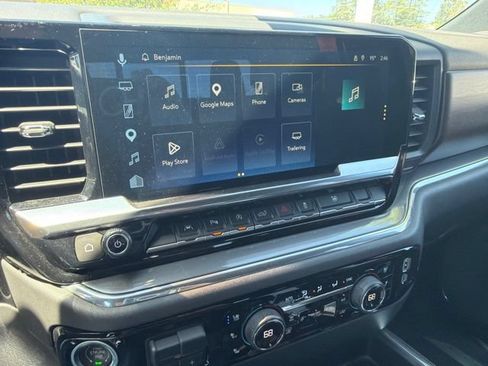 Used 2024 Chevrolet Silverado 1500 High Country AWD/4WD image 28