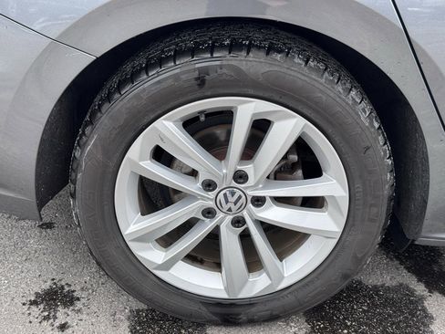 Used 2020 Volkswagen Passat 2.0T S image 38