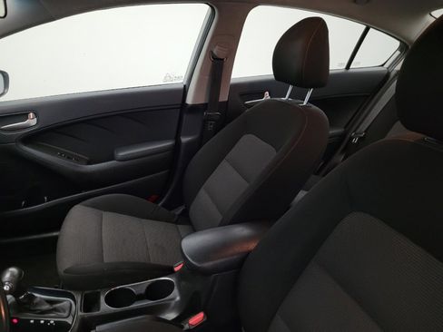 Used 2018 Kia Forte LX FWD image 17