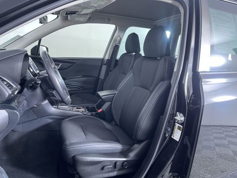 Used 2023 Subaru Forester Premium image 14