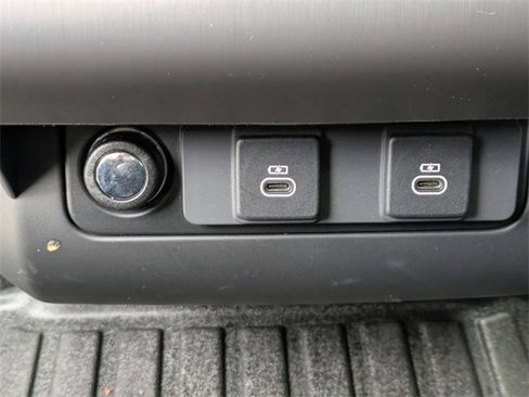 Used 2022 Land Rover Range Rover Sport SE image 16