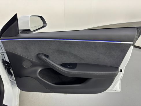 Used 2024 Tesla Model 3 Long Range image 46