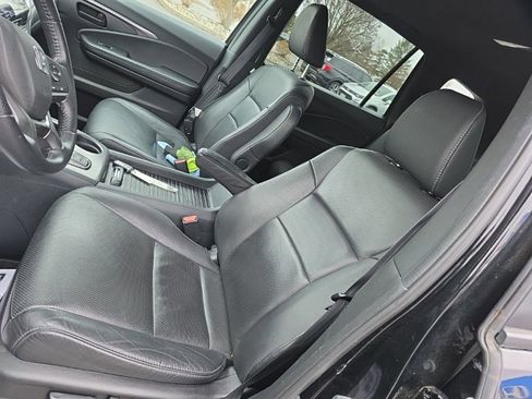 Used 2023 Honda Passport EX-L image 10