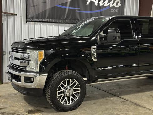 Used 2017 Ford F250 Lariat w/ Lariat Ultimate Package image 21