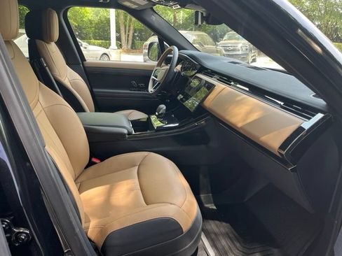 Certified 2025 Land Rover Range Rover Sport Dynamic SE AWD/4WD image 11