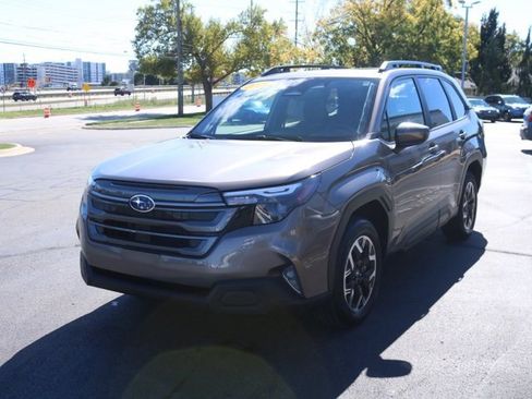 Certified 2025 Subaru Forester Premium image 6