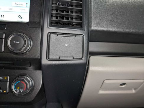 Used 2017 Ford F150 XL w/ Equipment Group 101A Mid AWD/4WD image 30