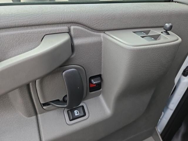New 2026 Chevrolet Express 2500 Extended w/ Communications Package RWD image 21