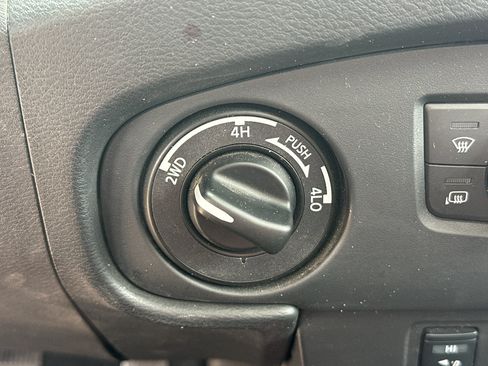 Used 2024 Nissan Frontier PRO-4X w/ Pro Premium Package AWD/4WD image 29