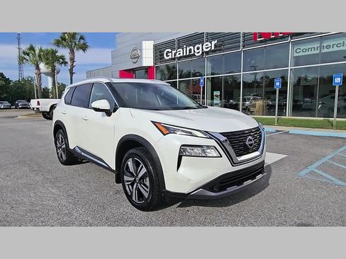 Used 2023 Nissan Rogue SL w/ SL Premium Package FWD image 18