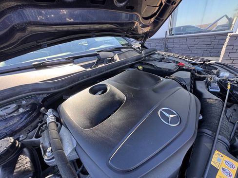 Used 2019 Mercedes-Benz GLA 250 4MATIC image 33