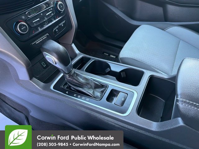 Used 2018 Ford Escape SE w/ SE Sync 3 Package AWD/4WD image 23